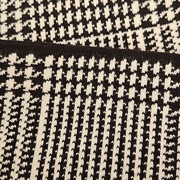 Chaps Women's Petite Houndstooth Sweater Pencil Midi Dress - Picture 13 of 16